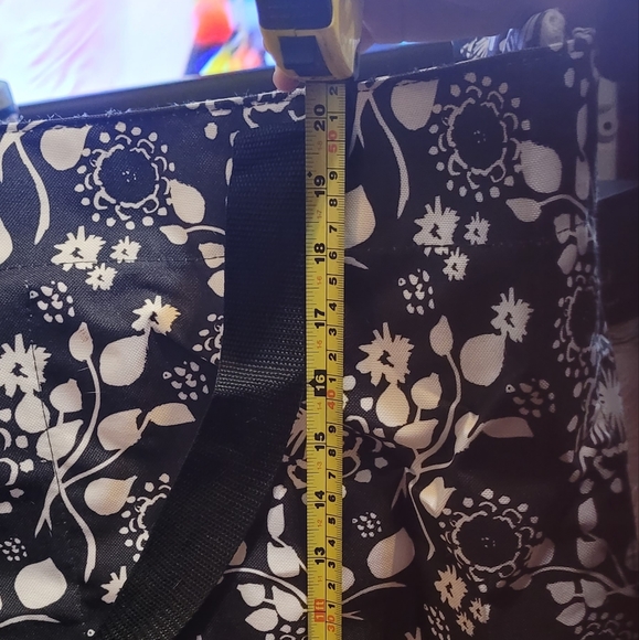 Large tote - Picture 6 of 10